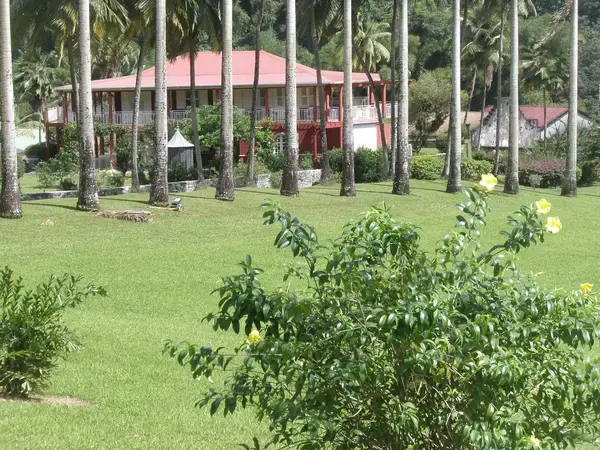 Abri Piscine Sans Rail Constructeur abri de piscine Gros-Morne