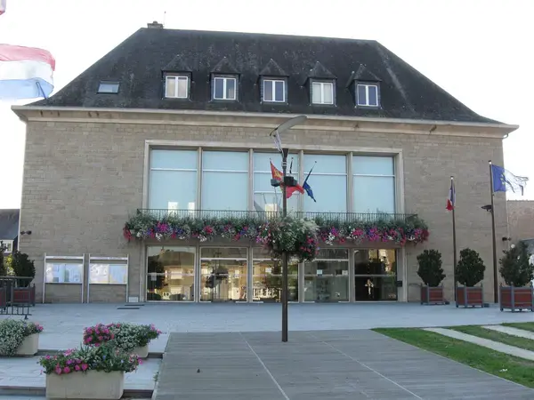 Abri Piscine Sans Rail Constructeur abri de piscine Saint-Hilaire-du-Harcouët